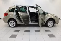 Renault Clio Estate 1.2 TCE Collection - Trekhaak, Cruisecontrol, Airco en NAP Foto