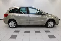 Renault Clio Estate 1.2 TCE Collection - Trekhaak, Cruisecontrol, Airco en NAP Foto