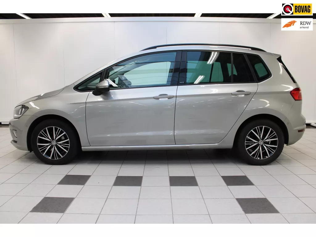 Volkswagen Golf Sportsvan 1.2 TSI Highline Business - Trekhaak, Dealer onderhouden
