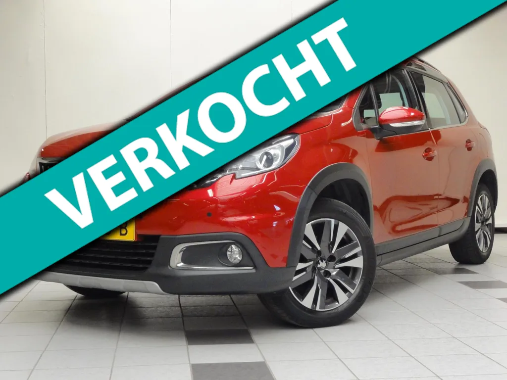 Peugeot 2008 1.2 PureTech Allure - Camera, Trekhaak, Automaat en NAP